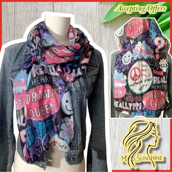Lightweight summer spring scarf in Colorful Graphic - Drama Queen - seriously - Picture 1 of 4